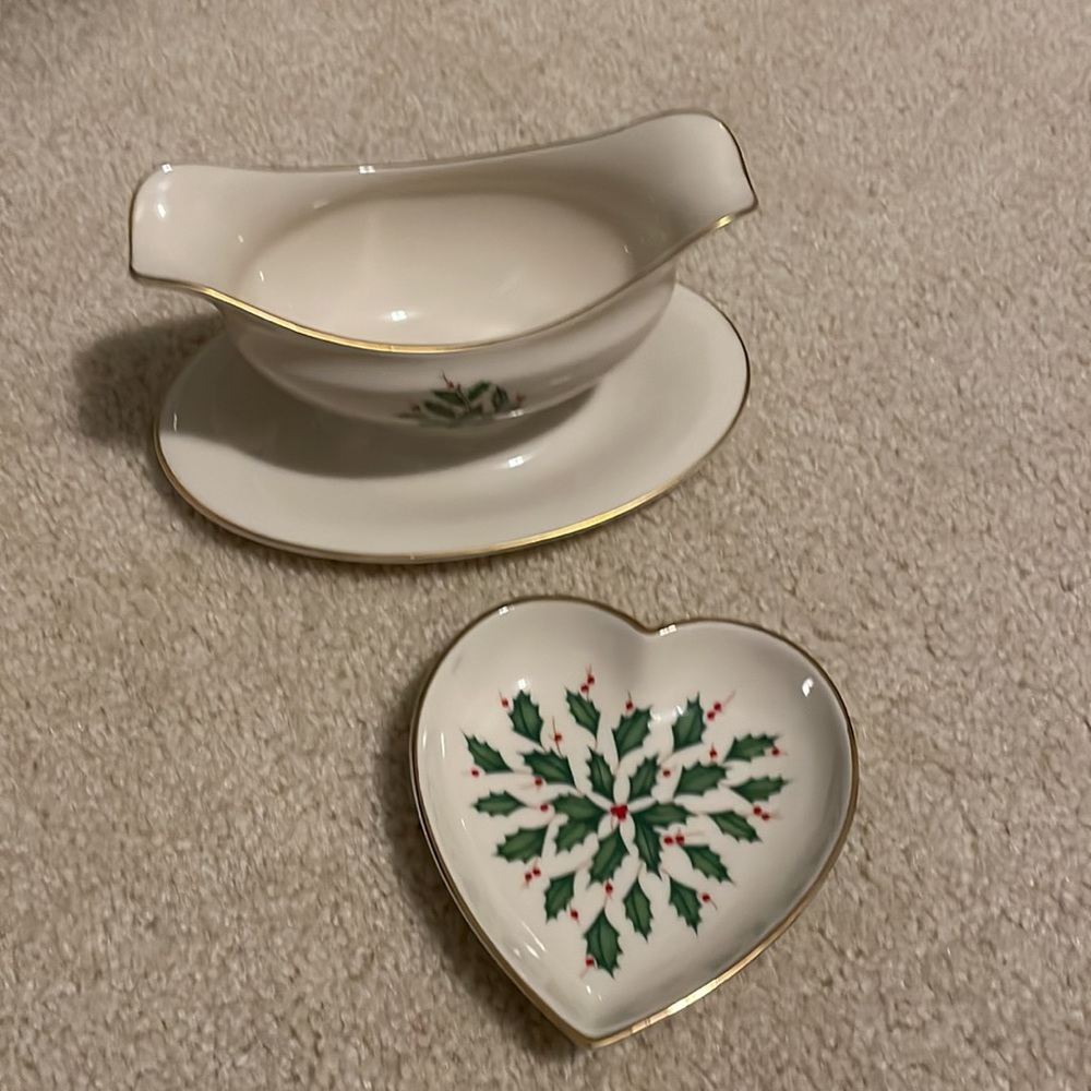 Lenox Holiday Gravy Boat & Heart Candy Dish